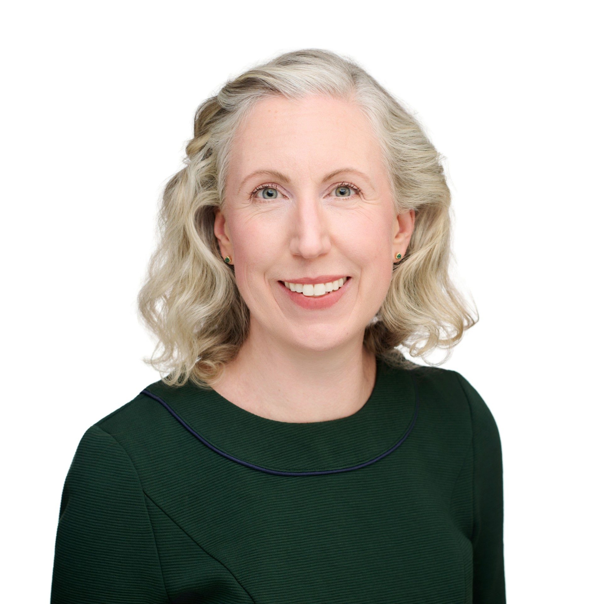 thumbnail_Nila Hines high res